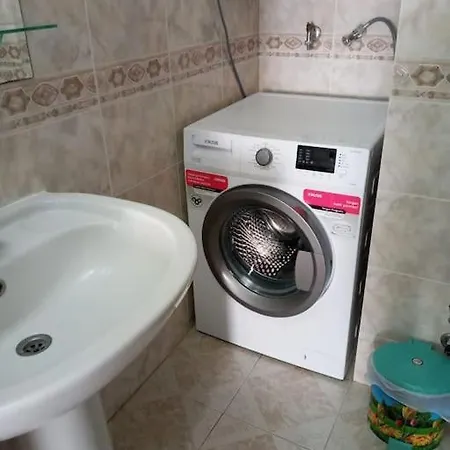First Floor Just Near The Sea And Swimming Pool * 阿拉尼亚
