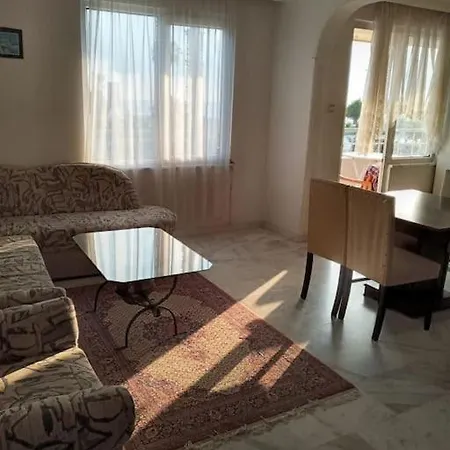 First Floor Just Near The Sea And Swimming Pool 公寓 阿拉尼亚