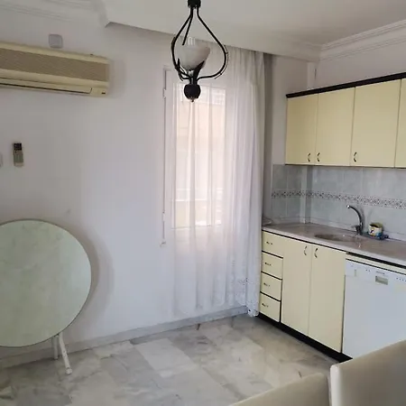First Floor Just Near The Sea And Swimming Pool *