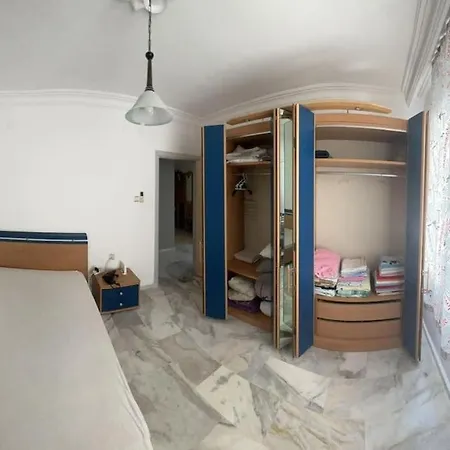 First Floor Just Near The Sea And Swimming Pool *