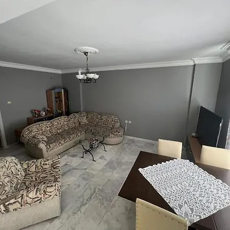 First Floor Just Near The Sea And Swimming Pool *